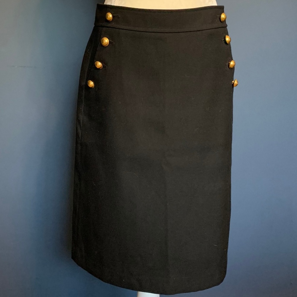 Loft like new sz 6 navy skirt